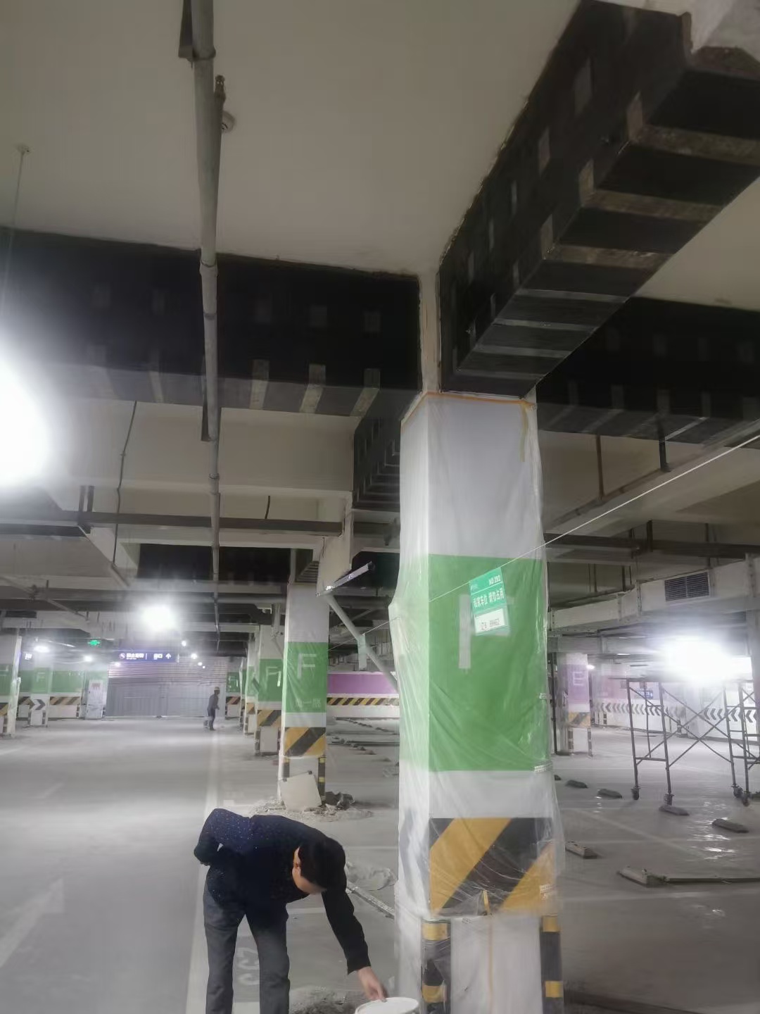济南柱子露出钢筋生锈怎么办